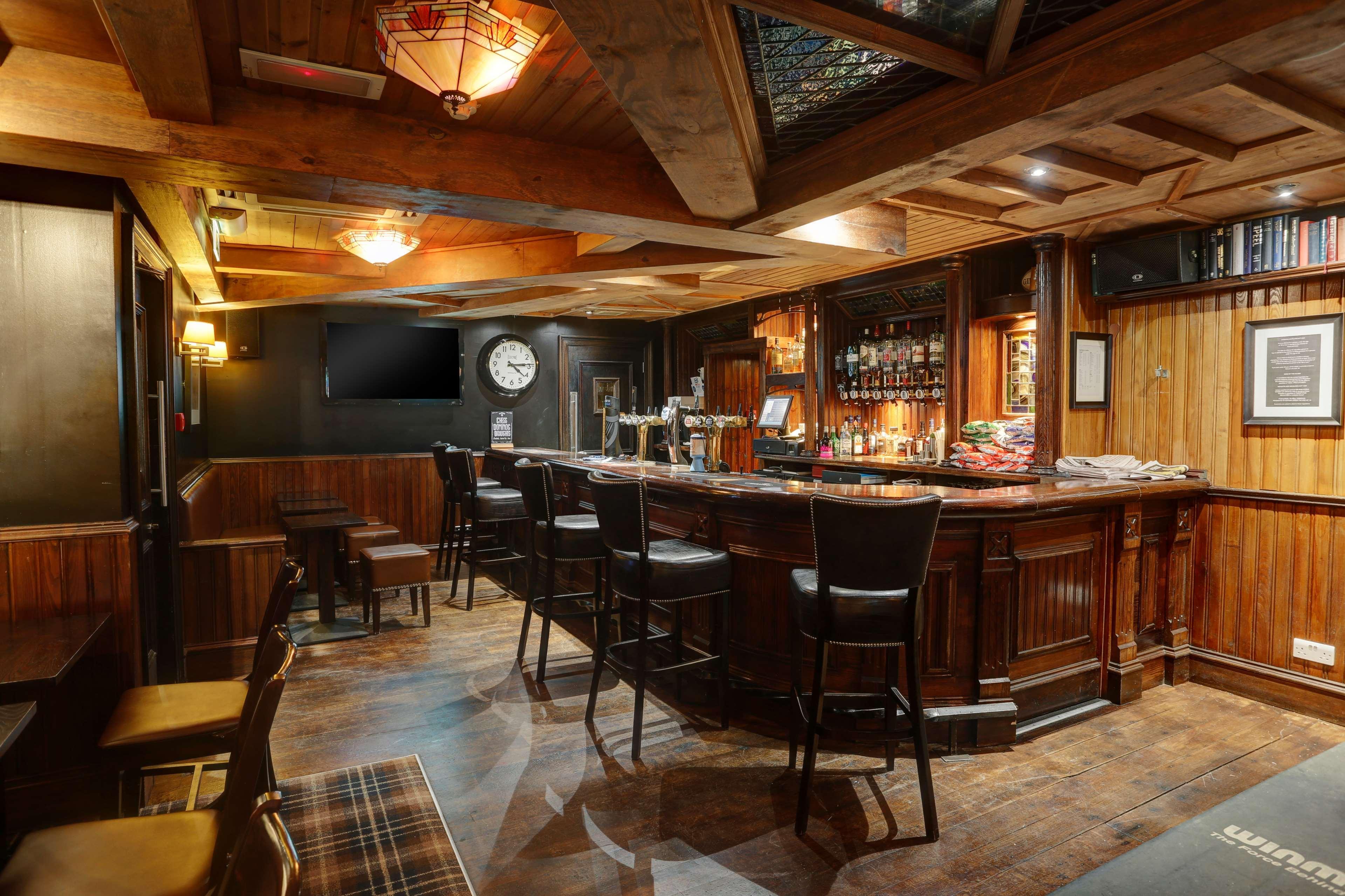 Western Glasgow South Eglinton Arms 3*
